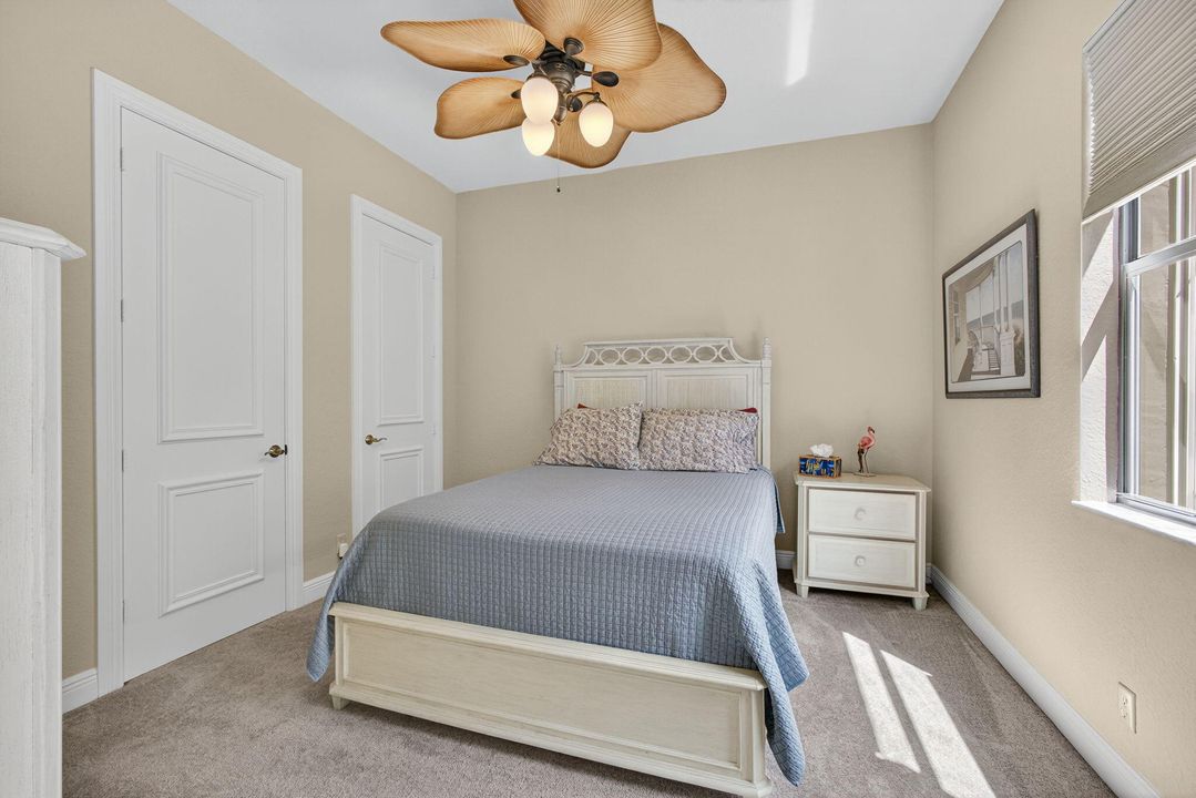 待售: $1,375,000 (5 贝兹, 4 浴室, 4410 平方英尺)