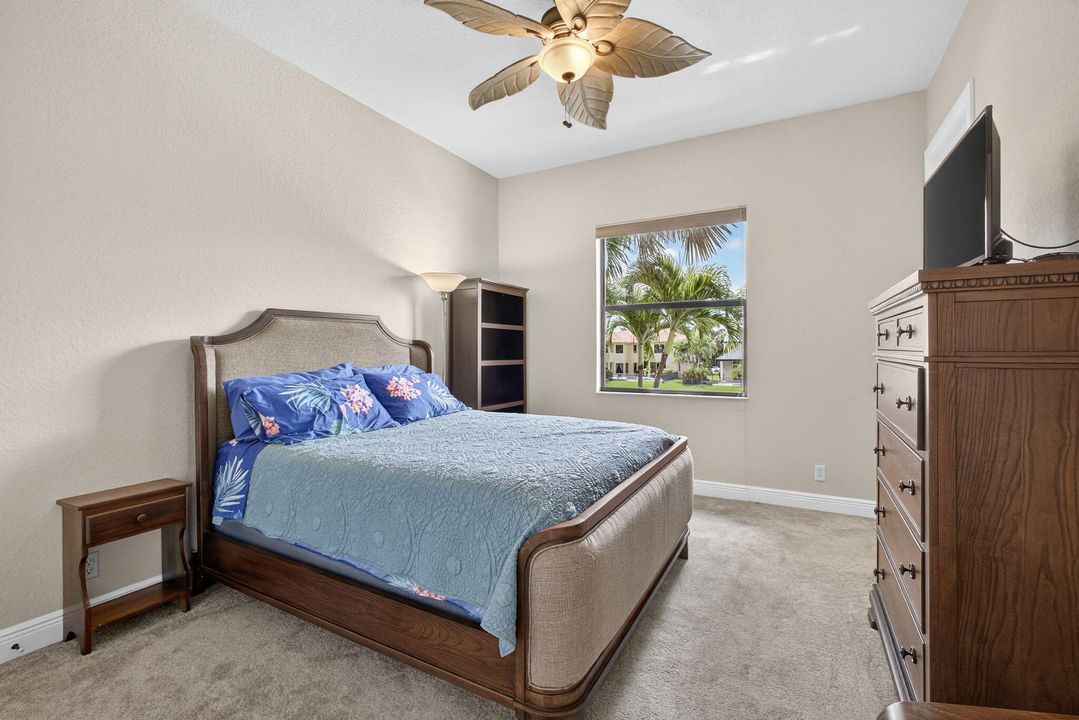 待售: $1,375,000 (5 贝兹, 4 浴室, 4410 平方英尺)