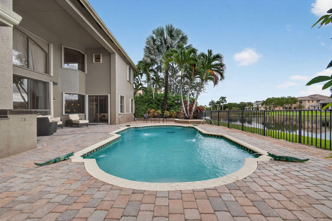 待售: $1,375,000 (5 贝兹, 4 浴室, 4410 平方英尺)