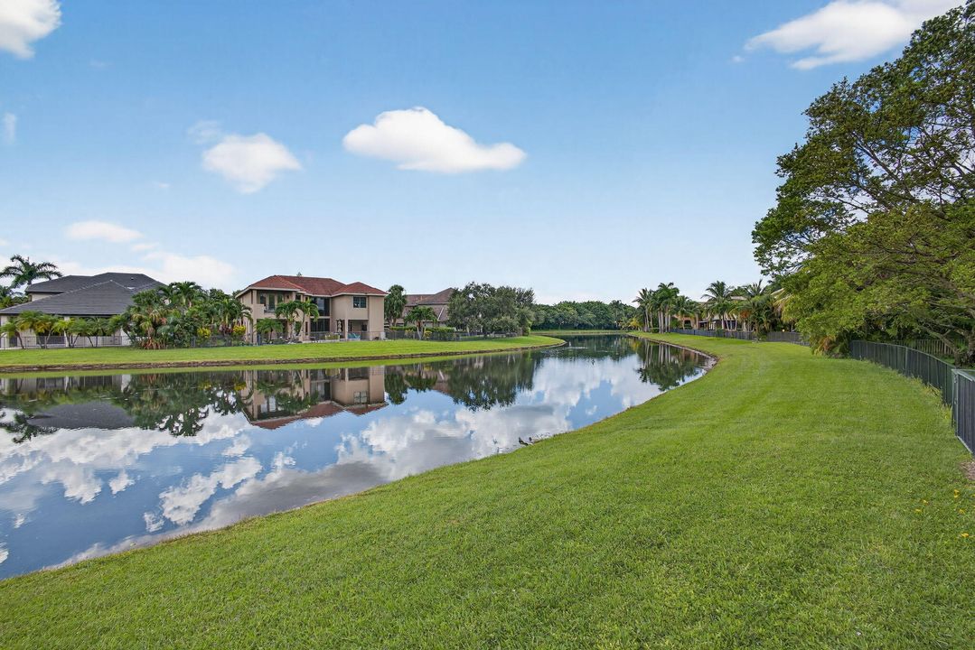 待售: $1,375,000 (5 贝兹, 4 浴室, 4410 平方英尺)