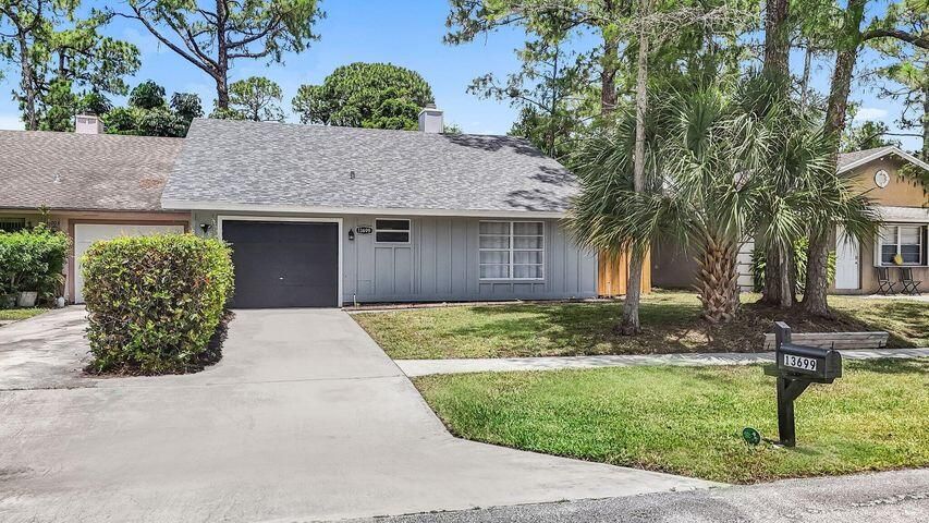 Recently Rented: $3,000 (3 beds, 2 baths, 1426 Square Feet)