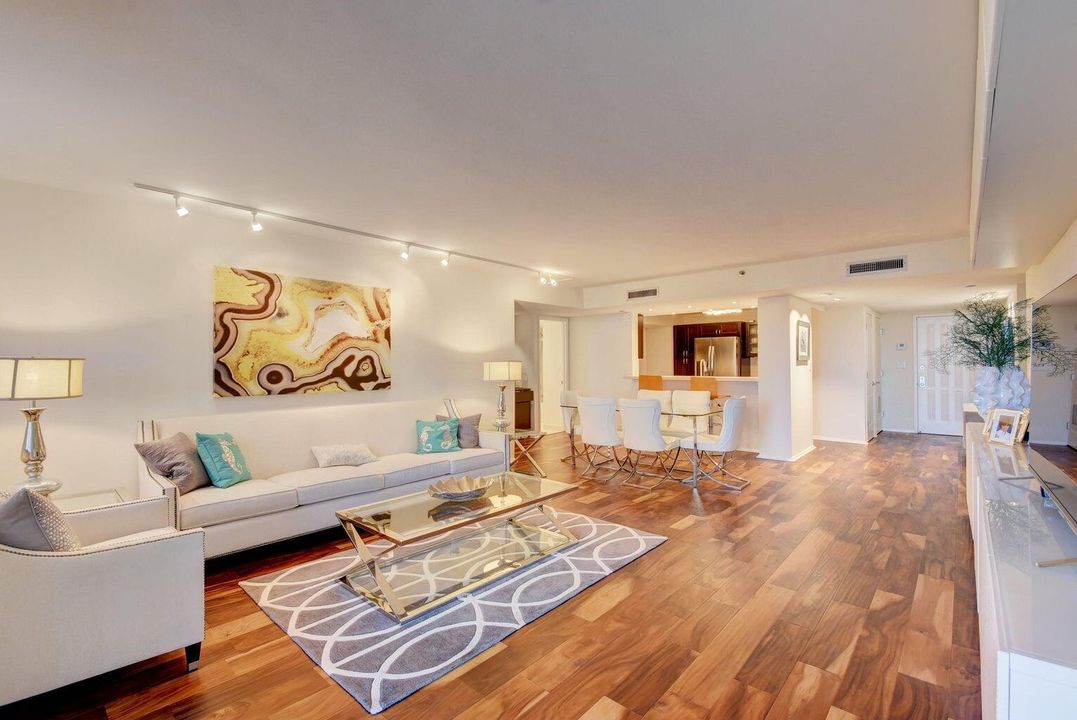 Active With Contract: $8,000 (2 beds, 2 baths, 1452 Square Feet)