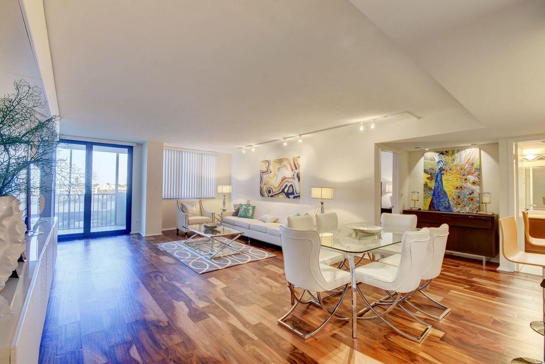 Active With Contract: $8,000 (2 beds, 2 baths, 1452 Square Feet)