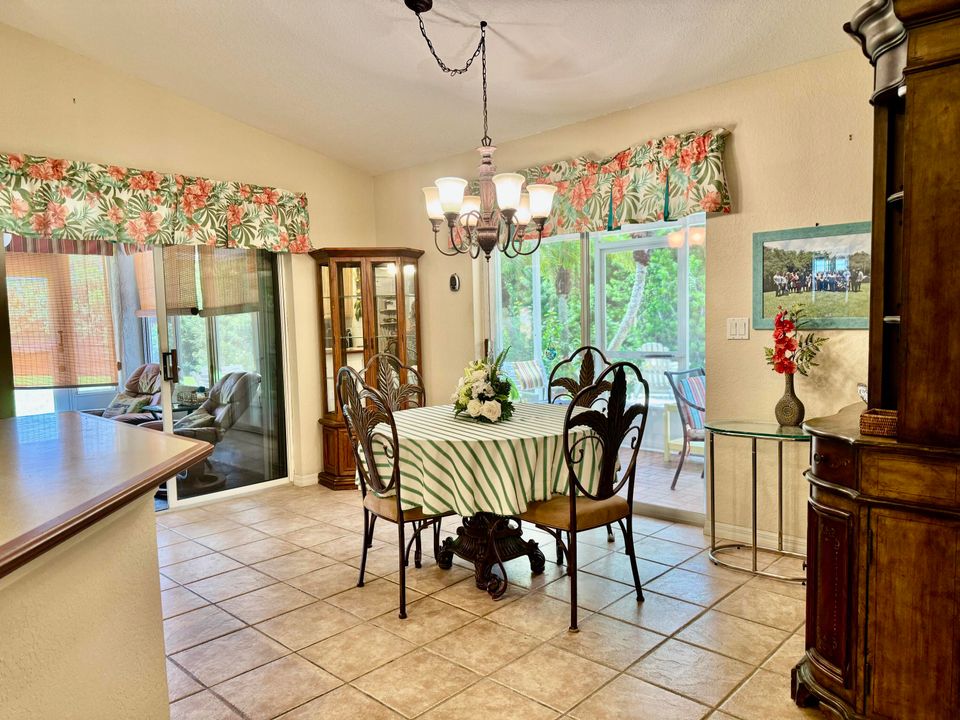 For Sale: $459,000 (3 beds, 2 baths, 1378 Square Feet)