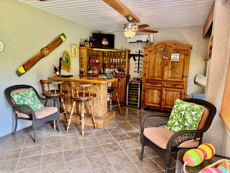 For Sale: $459,000 (3 beds, 2 baths, 1378 Square Feet)