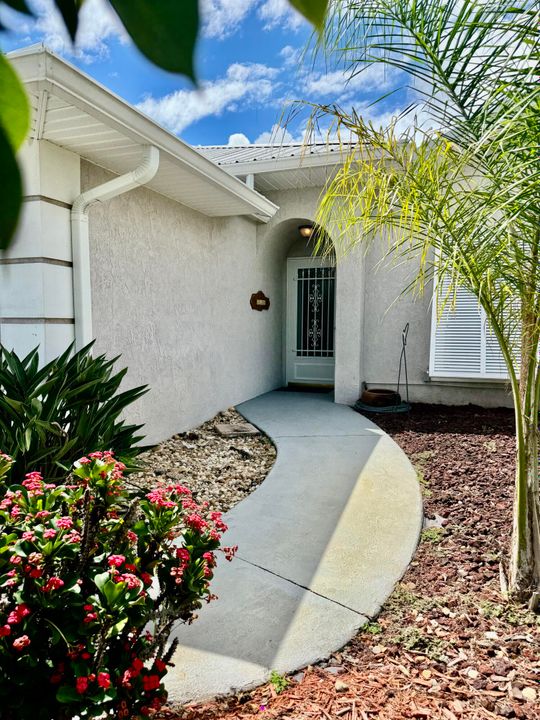 For Sale: $459,000 (3 beds, 2 baths, 1378 Square Feet)