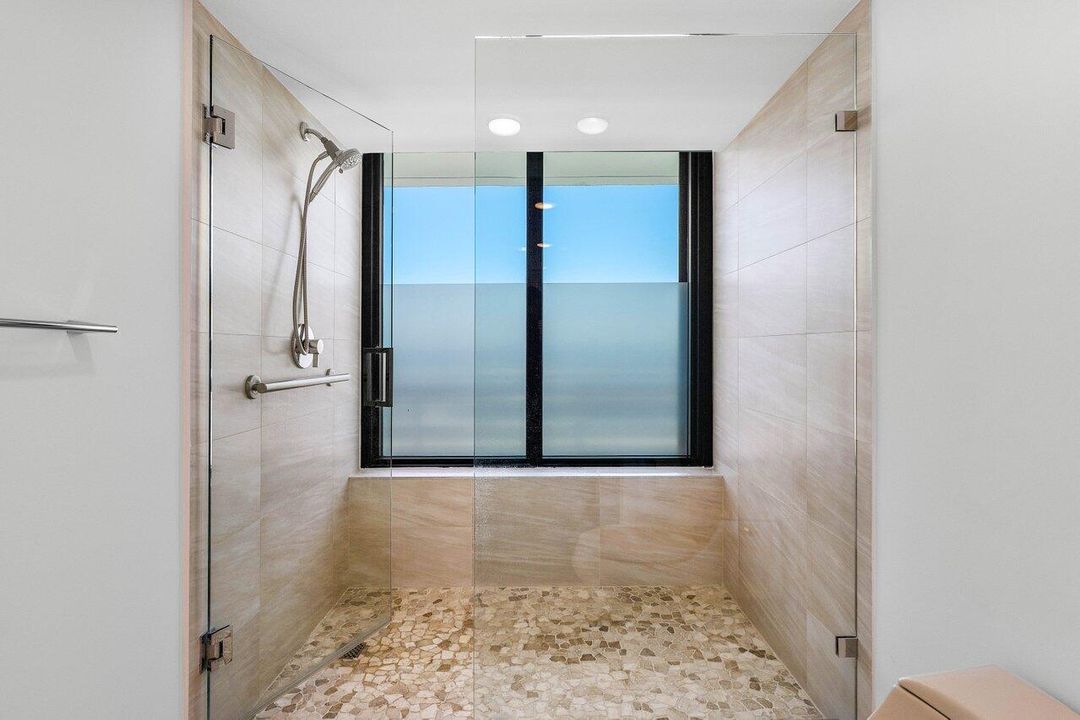 В аренду: $9,750 (2 спален, 2 ванн, 2156 Квадратных фут)