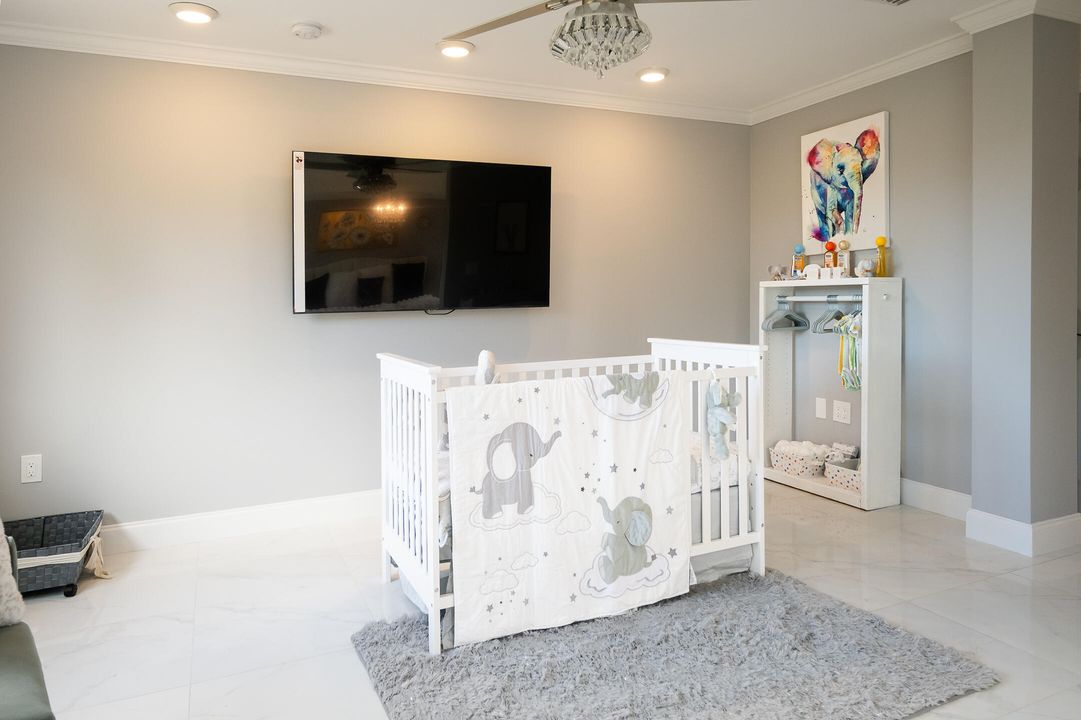 For Sale: $899,900 (5 beds, 3 baths, 3327 Square Feet)