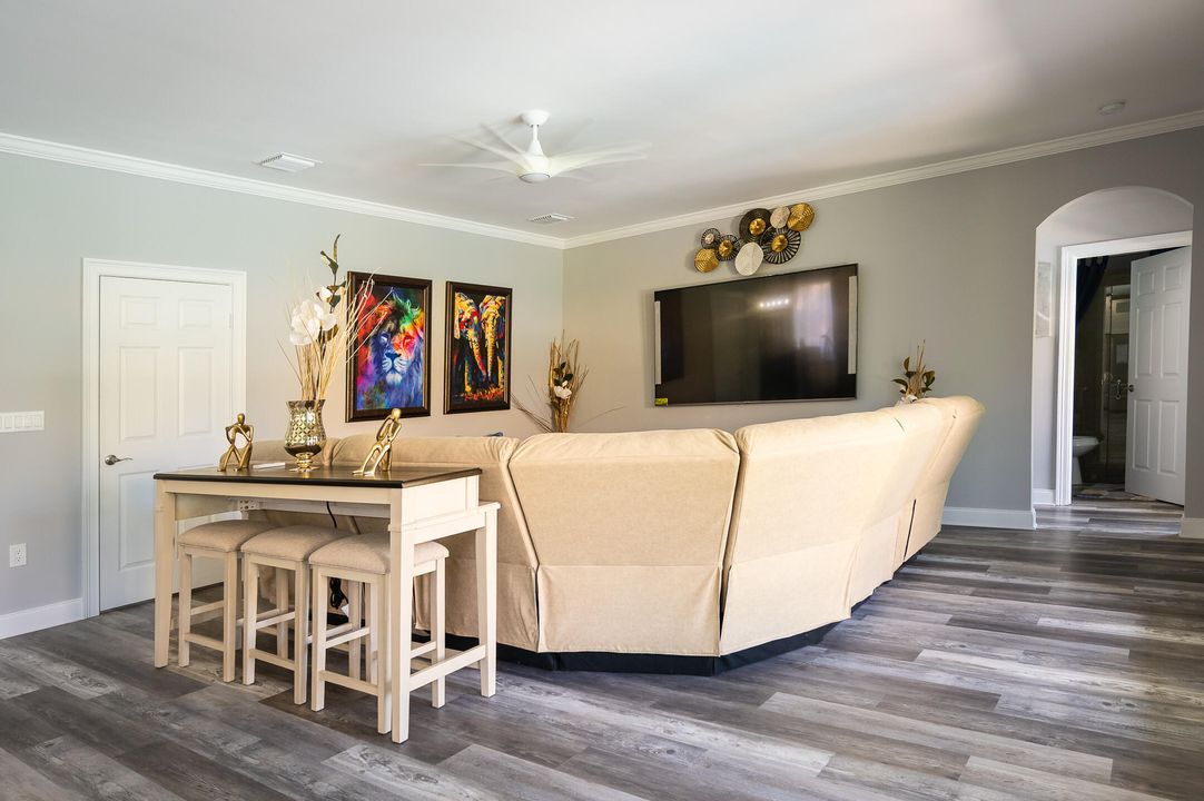 For Sale: $899,900 (5 beds, 3 baths, 3327 Square Feet)