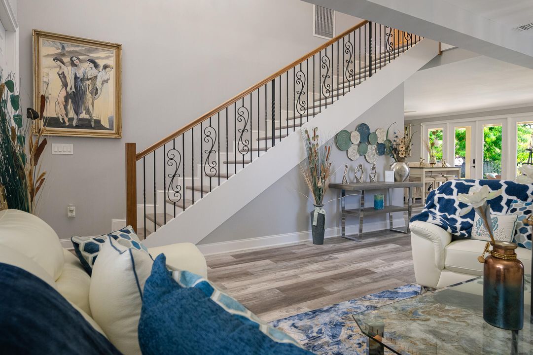 For Sale: $899,900 (5 beds, 3 baths, 3327 Square Feet)