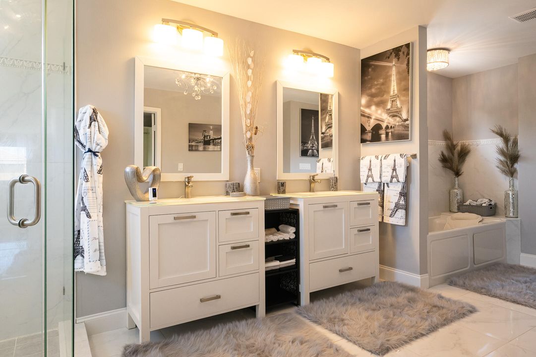 For Sale: $899,900 (5 beds, 3 baths, 3327 Square Feet)