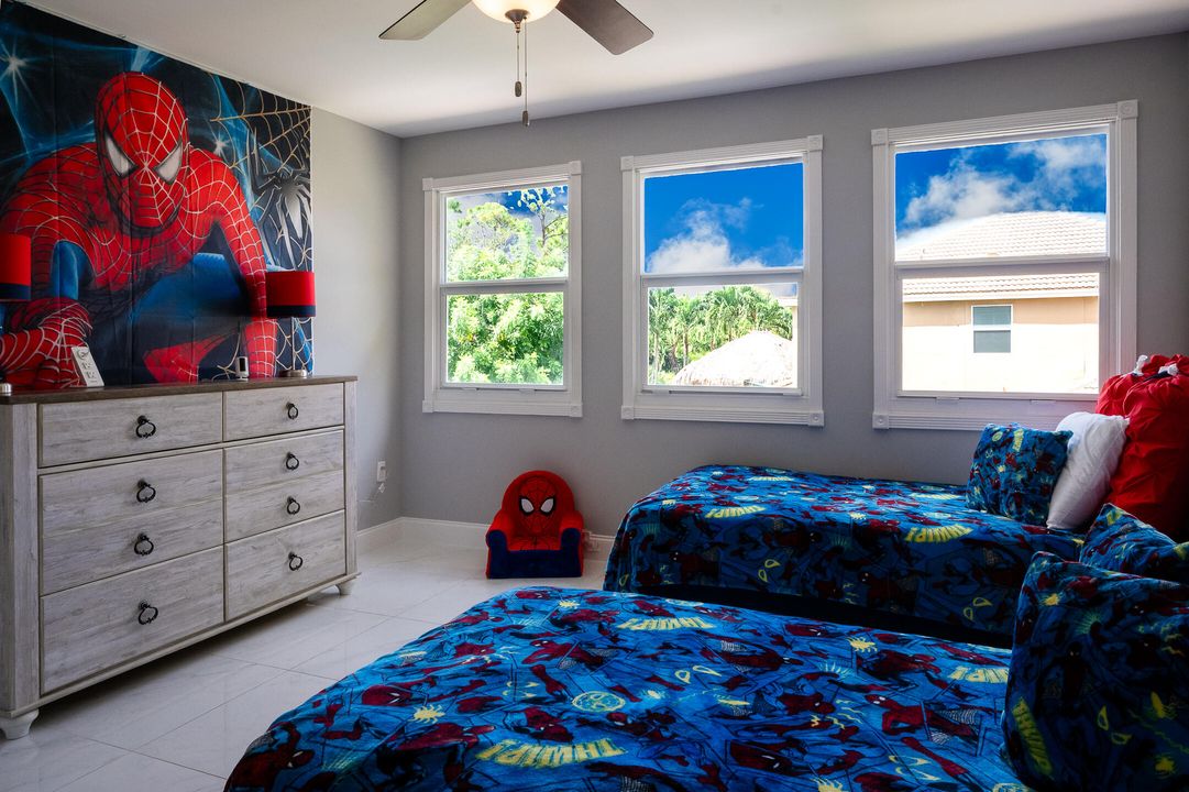 For Sale: $899,900 (5 beds, 3 baths, 3327 Square Feet)