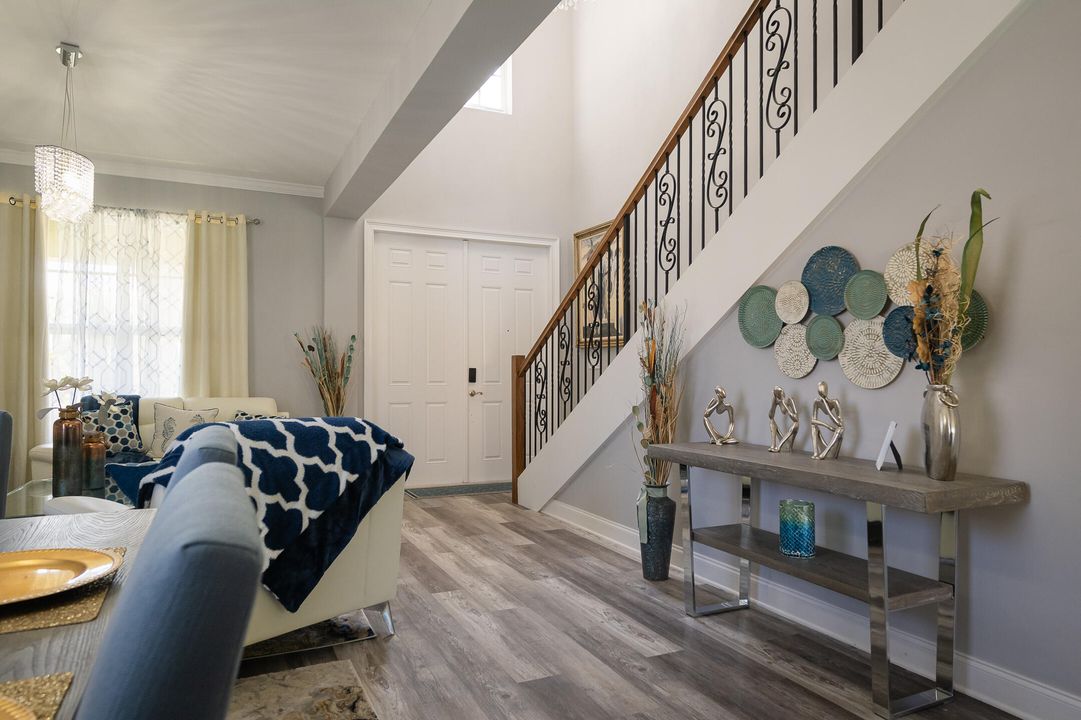 For Sale: $899,900 (5 beds, 3 baths, 3327 Square Feet)