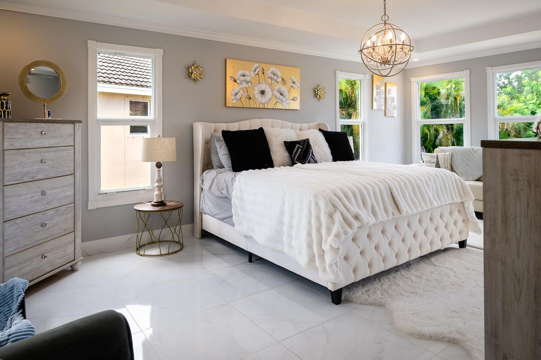 For Sale: $899,900 (5 beds, 3 baths, 3327 Square Feet)