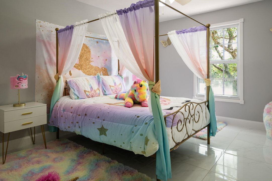 For Sale: $899,900 (5 beds, 3 baths, 3327 Square Feet)