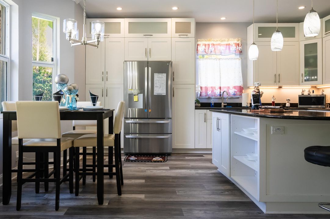 For Sale: $899,900 (5 beds, 3 baths, 3327 Square Feet)