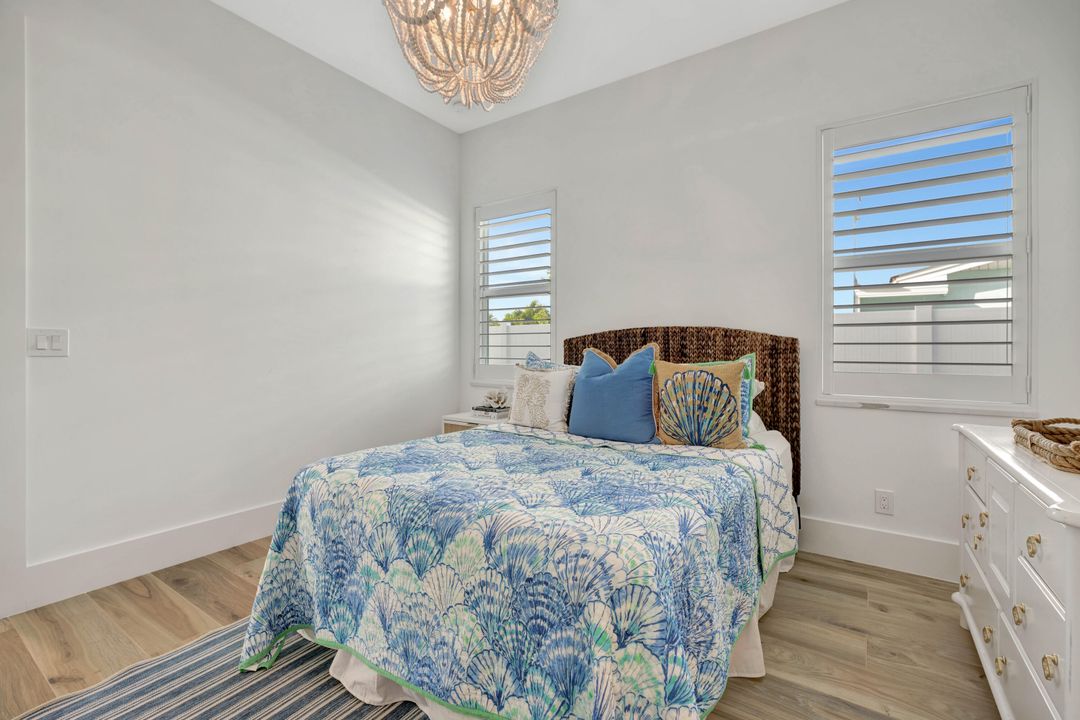 Active With Contract: $3,995,000 (4 beds, 3 baths, 3410 Square Feet)