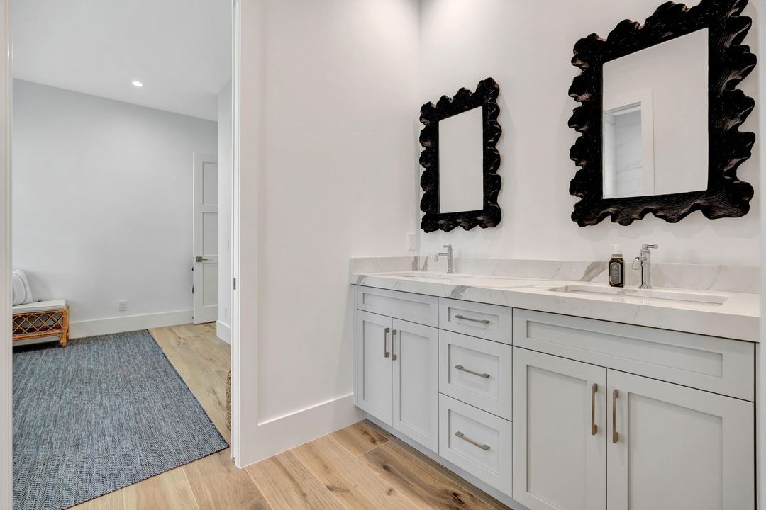 Active With Contract: $3,995,000 (4 beds, 3 baths, 3410 Square Feet)