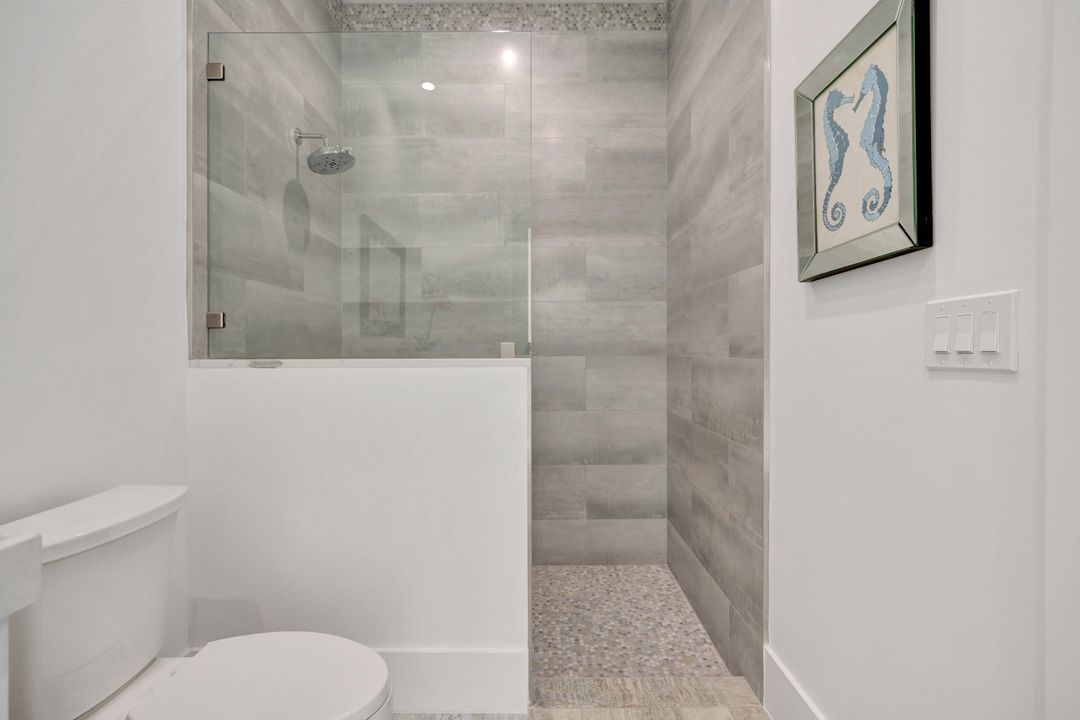 Active With Contract: $3,995,000 (4 beds, 3 baths, 3410 Square Feet)