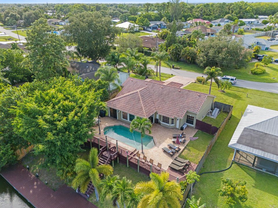 最近售出: $699,000 (3 贝兹, 2 浴室, 1876 平方英尺)