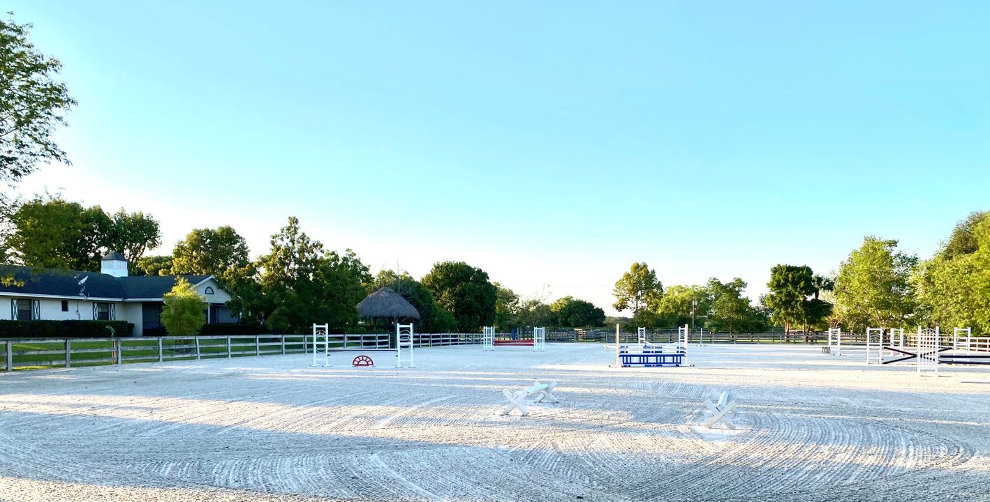 En Renta: $11,500 (1 camas, 0 baños, 2460 Pies cuadrados)