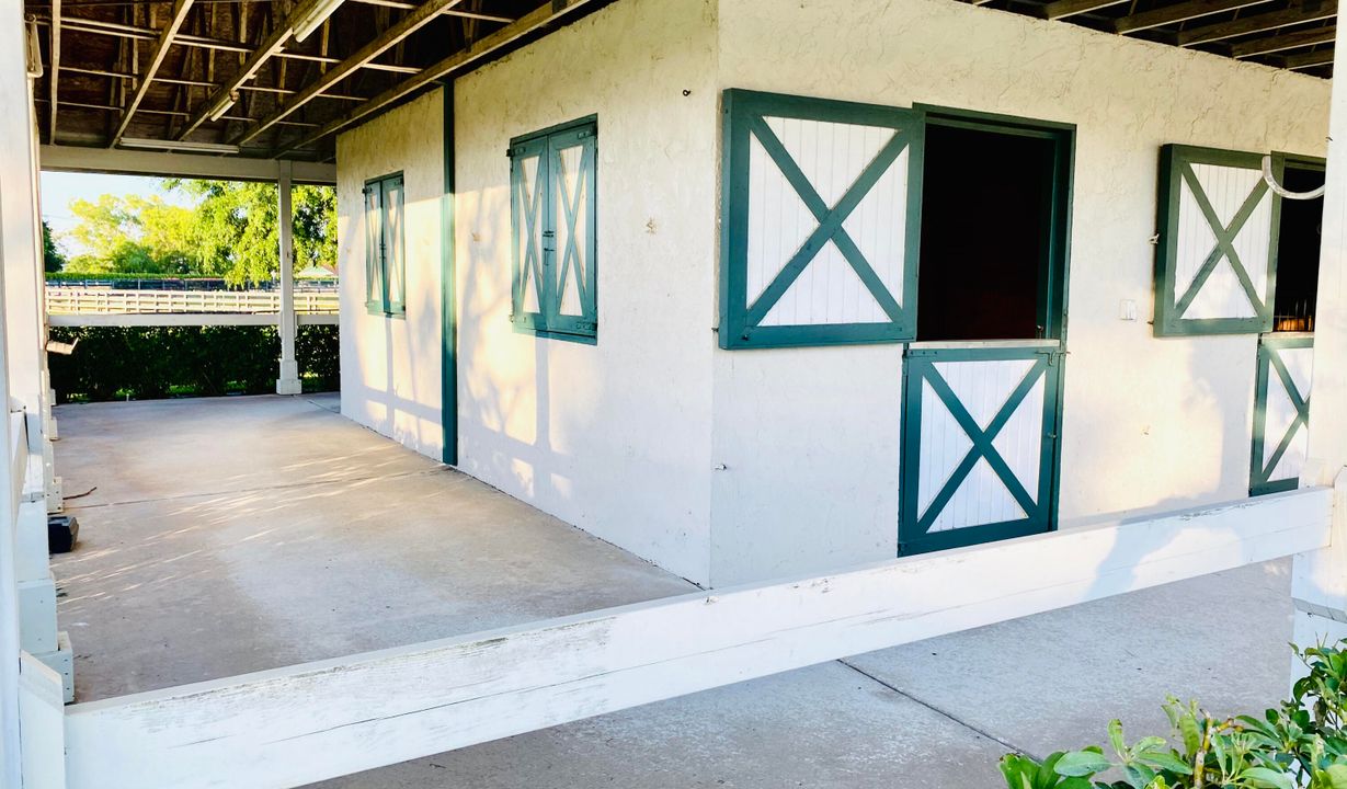 En Renta: $11,500 (1 camas, 0 baños, 2460 Pies cuadrados)