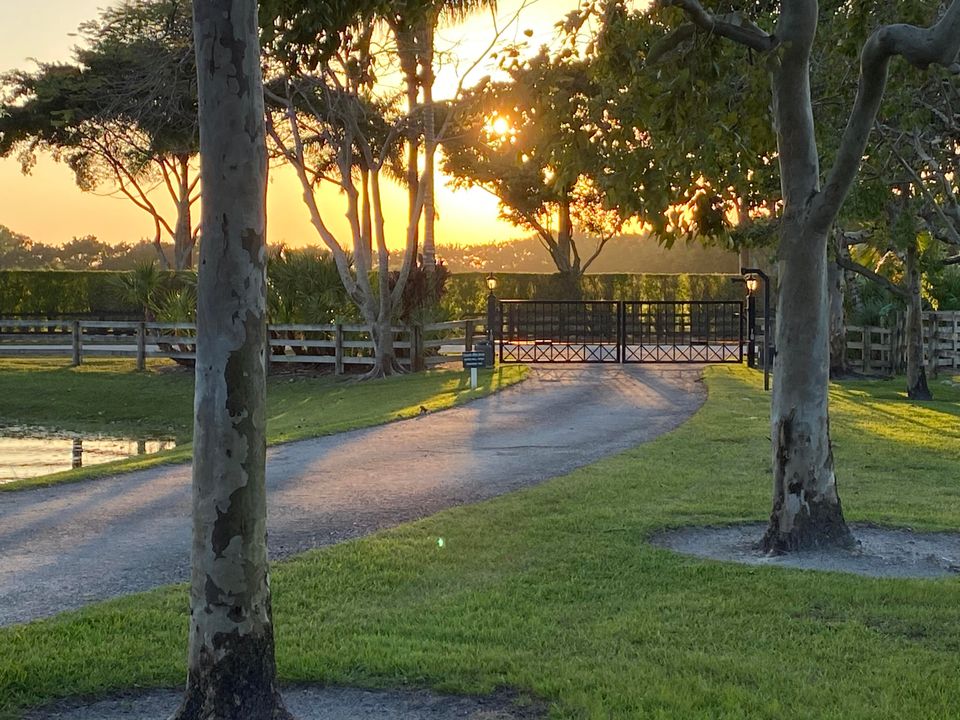 En Renta: $11,500 (1 camas, 0 baños, 2460 Pies cuadrados)