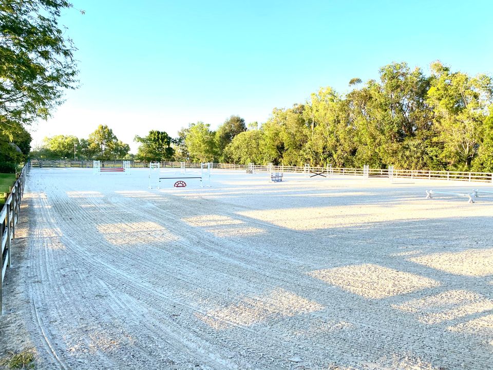 En Renta: $11,500 (1 camas, 0 baños, 2460 Pies cuadrados)