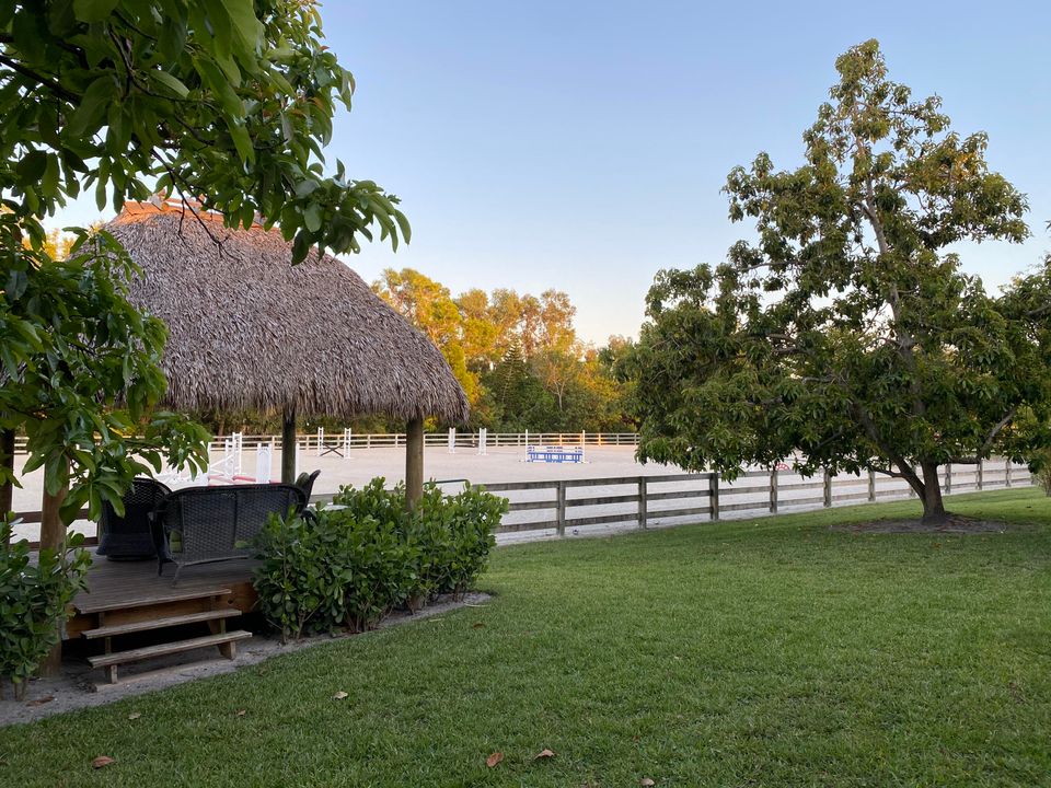 En Renta: $11,500 (1 camas, 0 baños, 2460 Pies cuadrados)