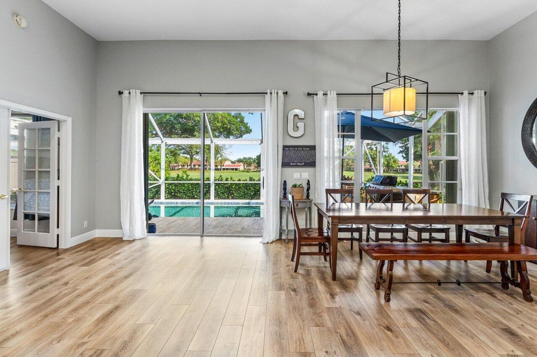 Active With Contract: $15,000 (4 beds, 3 baths, 2652 Square Feet)