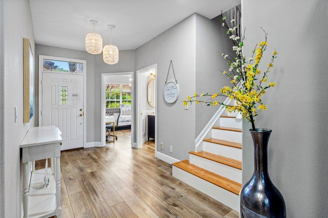 Active With Contract: $15,000 (4 beds, 3 baths, 2652 Square Feet)