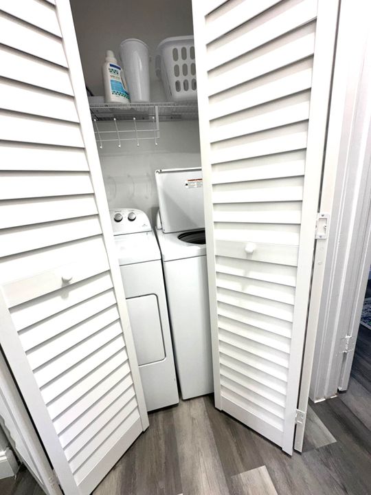 For Rent: $2,500 (2 beds, 1 baths, 1234 Square Feet)