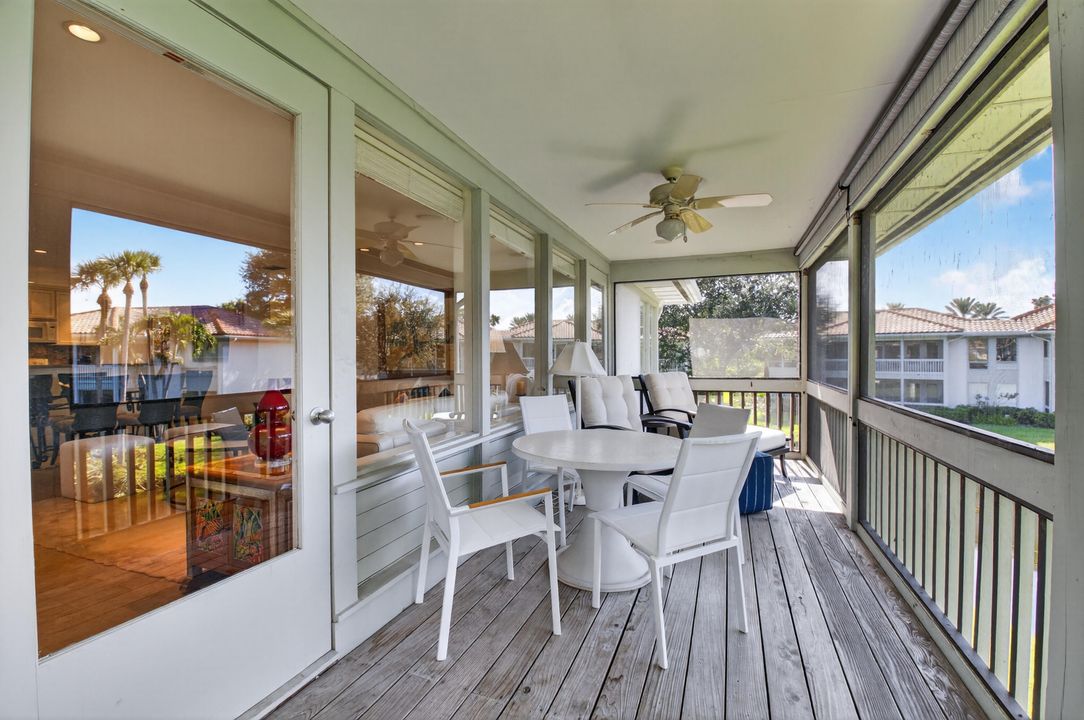 合同活跃: $250,000 (2 贝兹, 2 浴室, 1400 平方英尺)