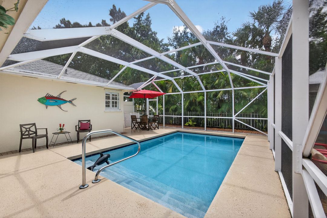 Active With Contract: $669,900 (2 beds, 2 baths, 1525 Square Feet)