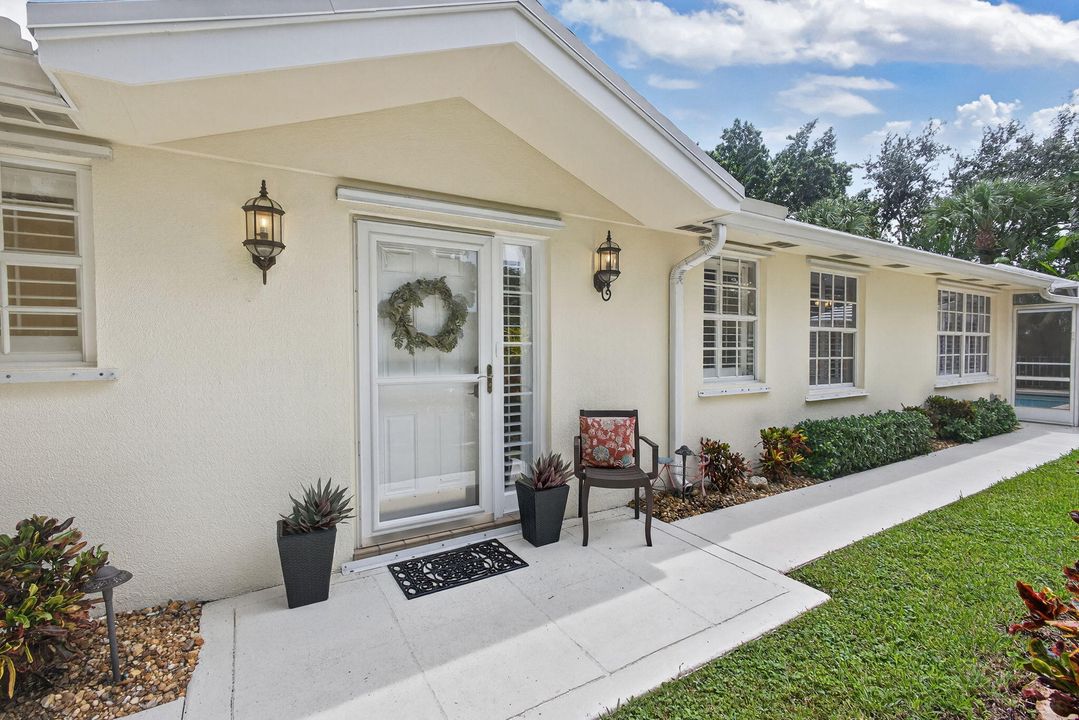 Active With Contract: $669,900 (2 beds, 2 baths, 1525 Square Feet)