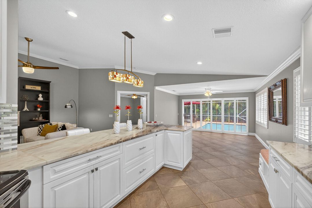 Active With Contract: $669,900 (2 beds, 2 baths, 1525 Square Feet)