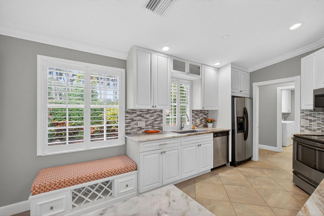 Active With Contract: $669,900 (2 beds, 2 baths, 1525 Square Feet)