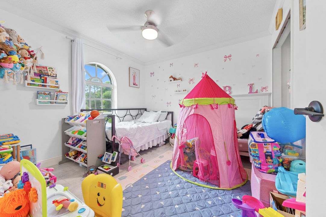 For Sale: $629,999 (3 beds, 2 baths, 1515 Square Feet)