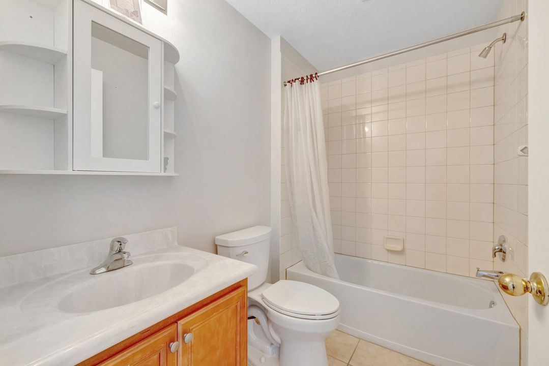 For Sale: $355,000 (3 beds, 2 baths, 1812 Square Feet)