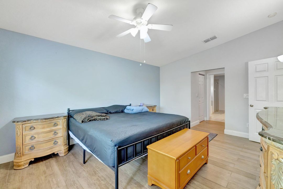 For Sale: $355,000 (3 beds, 2 baths, 1812 Square Feet)