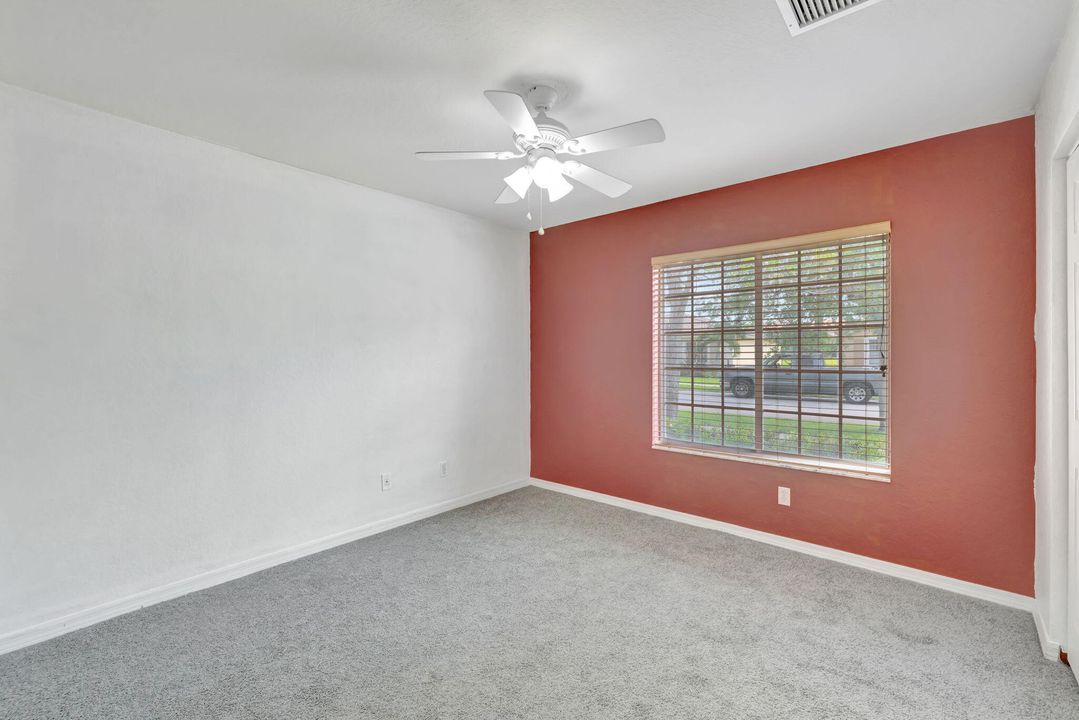 For Sale: $355,000 (3 beds, 2 baths, 1812 Square Feet)