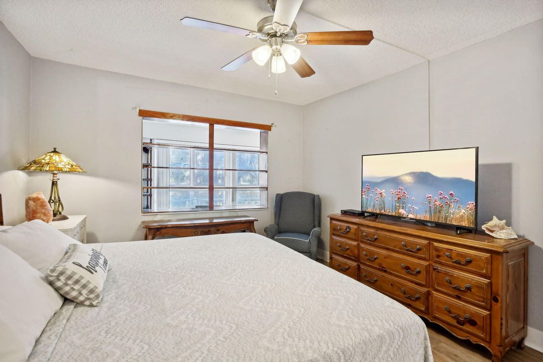 Activo con contrato: $272,500 (2 camas, 2 baños, 1175 Pies cuadrados)