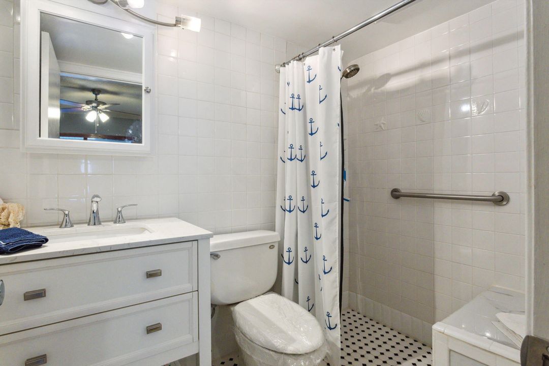 Activo con contrato: $272,500 (2 camas, 2 baños, 1175 Pies cuadrados)