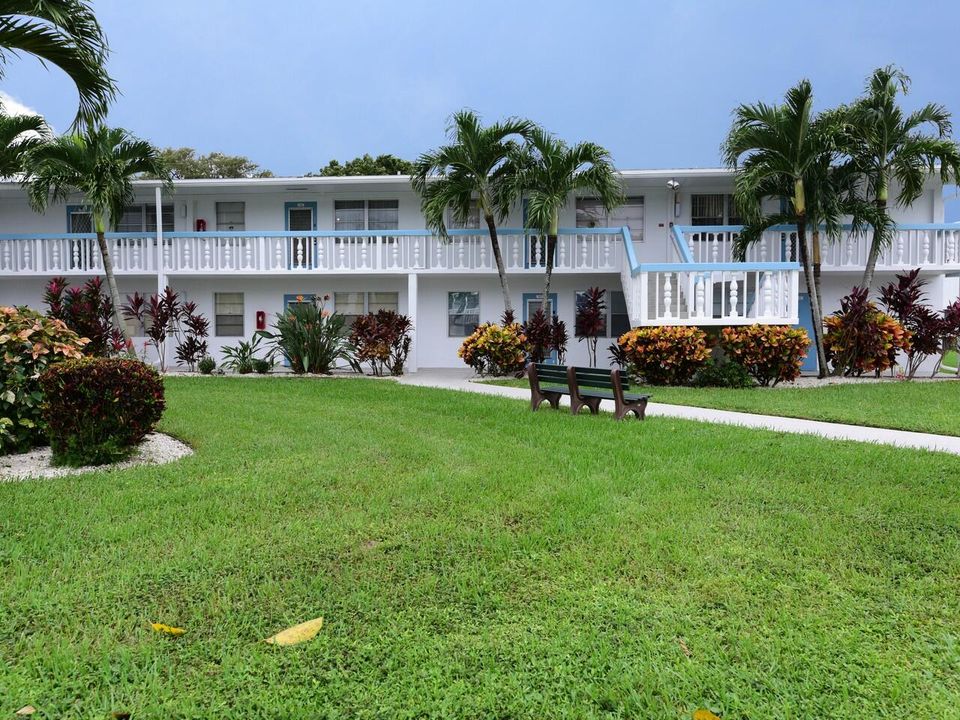 Activo con contrato: $2,500 (2 camas, 1 baños, 820 Pies cuadrados)