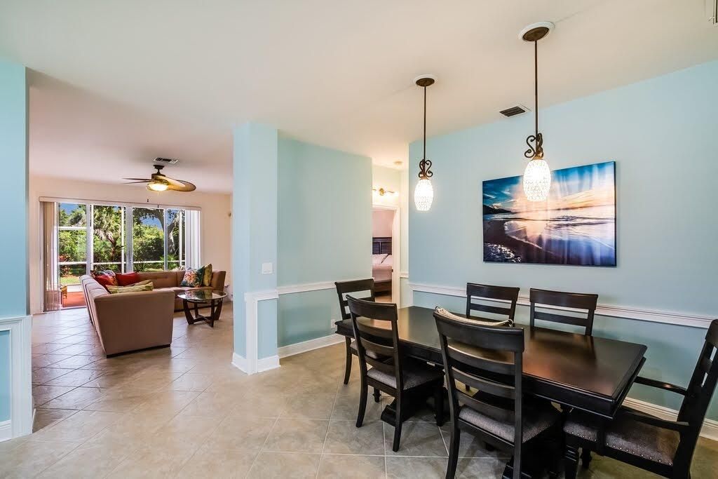 Active With Contract: $8,000 (3 beds, 2 baths, 1992 Square Feet)