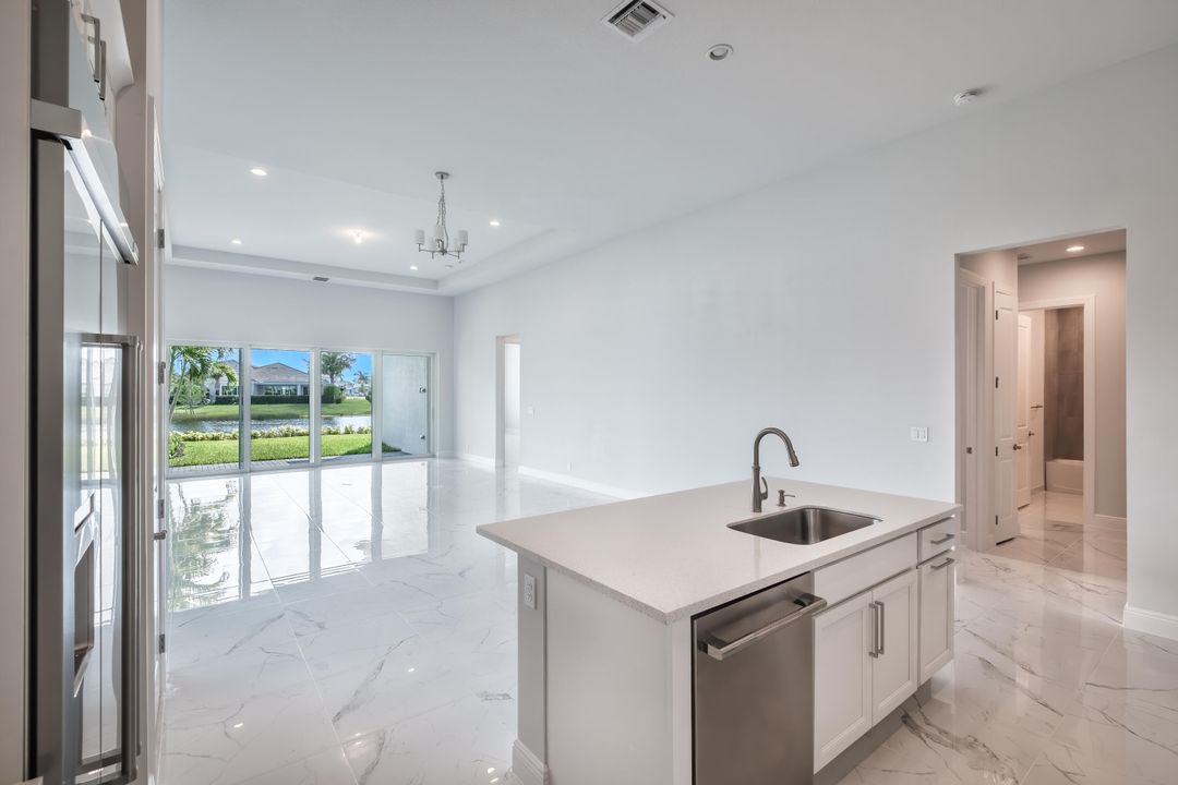 For Rent: $5,300 (4 beds, 3 baths, 2640 Square Feet)