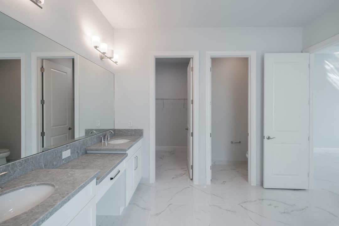 For Rent: $5,300 (4 beds, 3 baths, 2640 Square Feet)