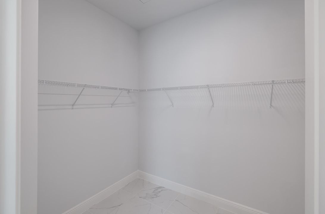 For Rent: $5,300 (4 beds, 3 baths, 2640 Square Feet)