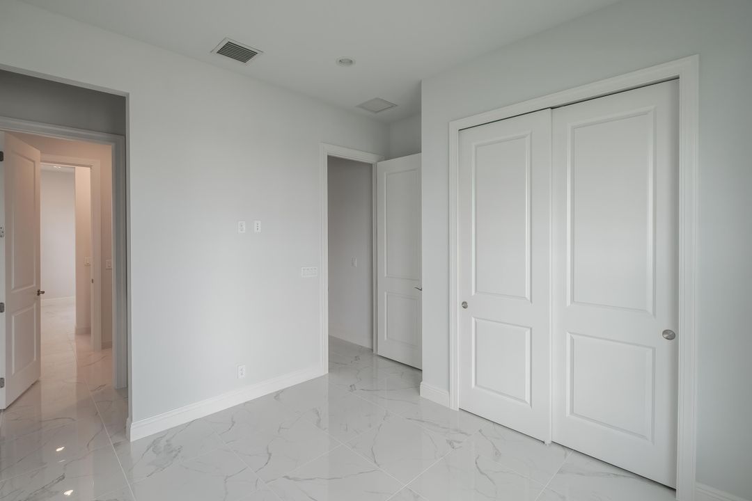 For Rent: $5,300 (4 beds, 3 baths, 2640 Square Feet)