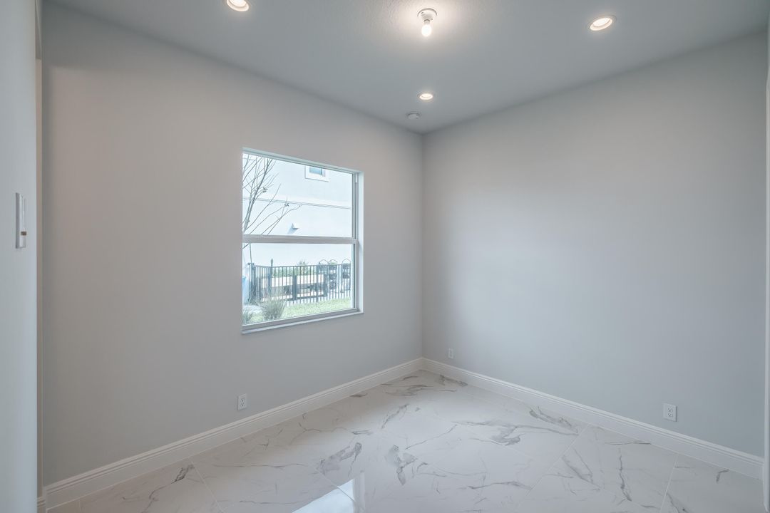 For Rent: $5,300 (4 beds, 3 baths, 2640 Square Feet)